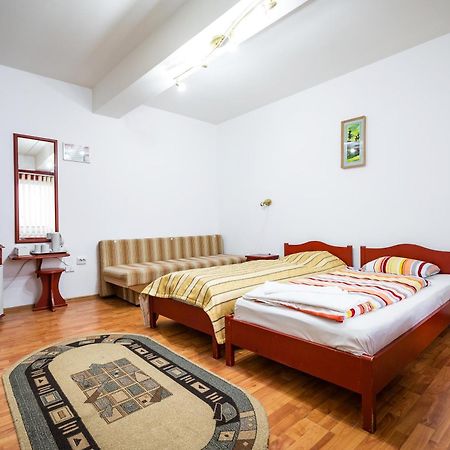 Hotel Sugas Sfântu-Gheorghe Esterno foto