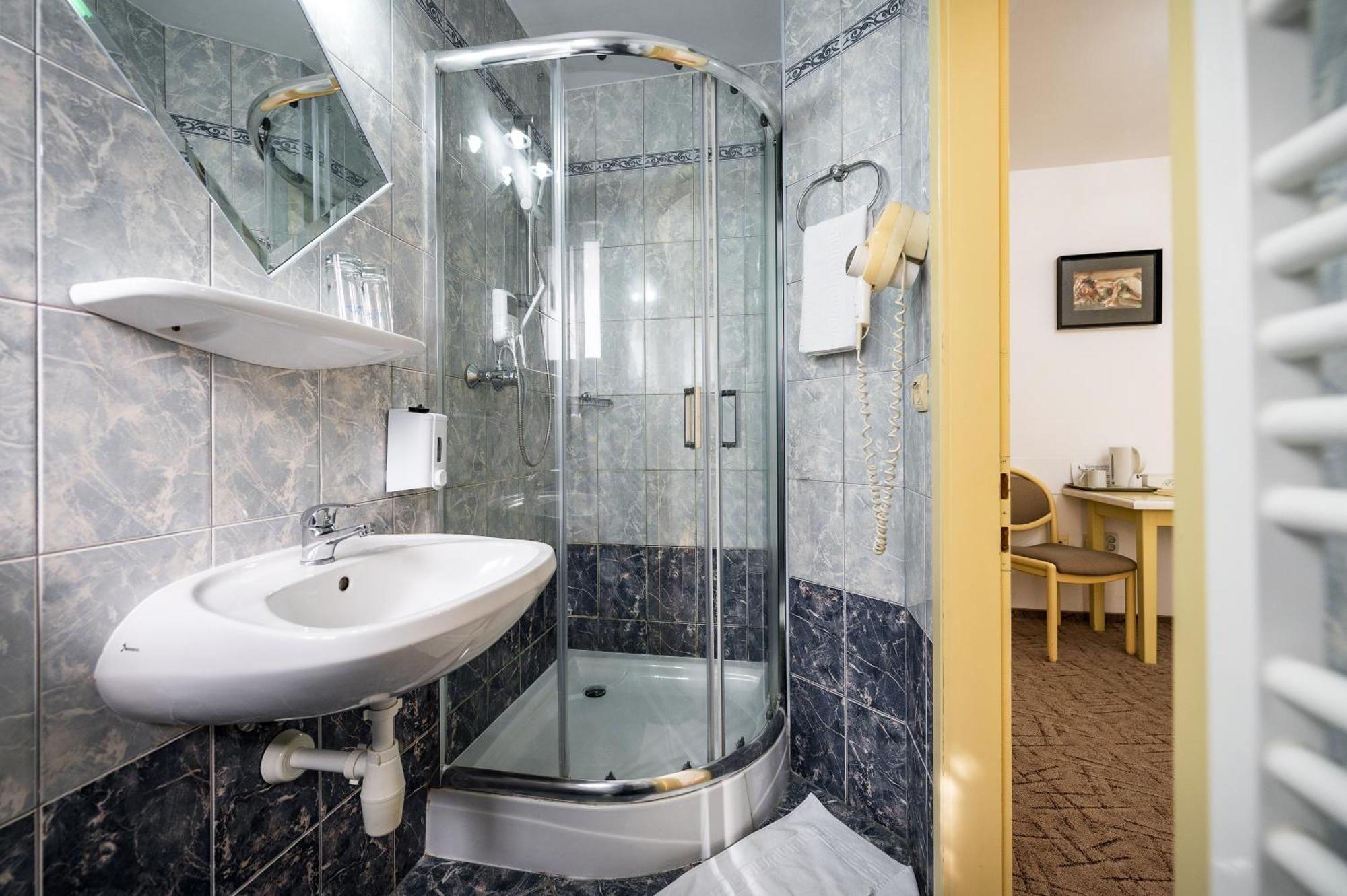Hotel Sugas Sfântu-Gheorghe Esterno foto
