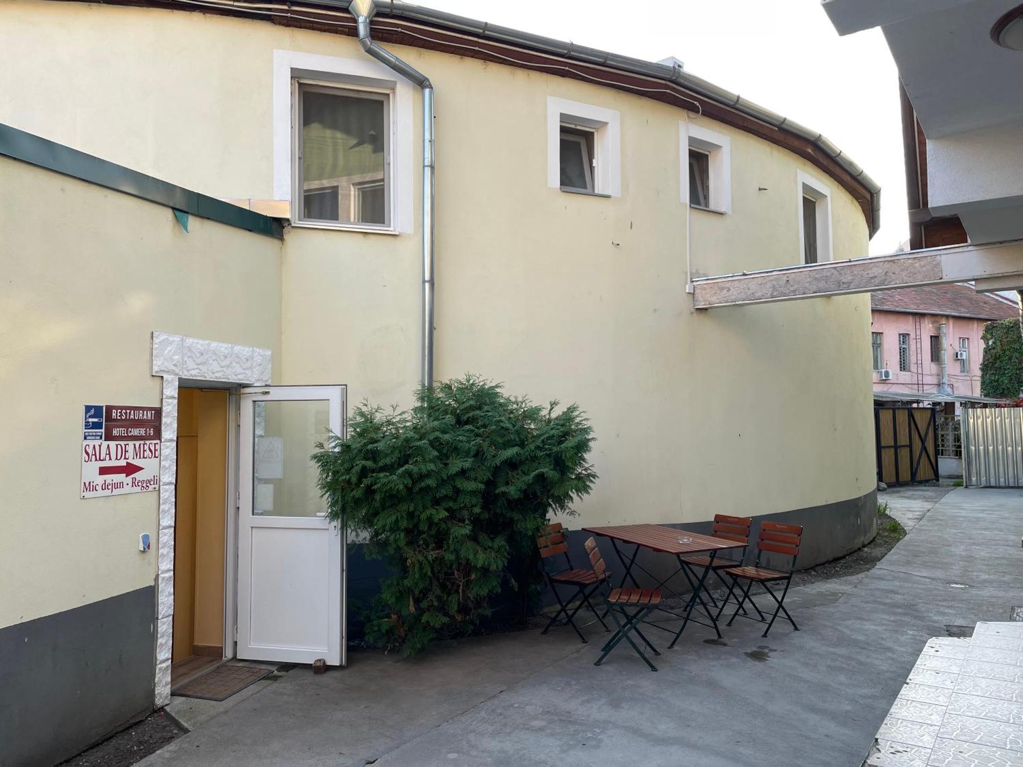 Hotel Sugas Sfântu-Gheorghe Esterno foto